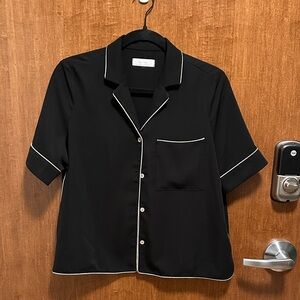 OAK + FORT Black Button-Up Blouse with White Piping